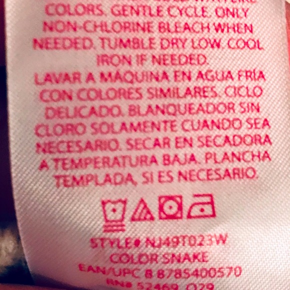 No Boundaries Snake Print Pullover Top - Picture 6 of 7